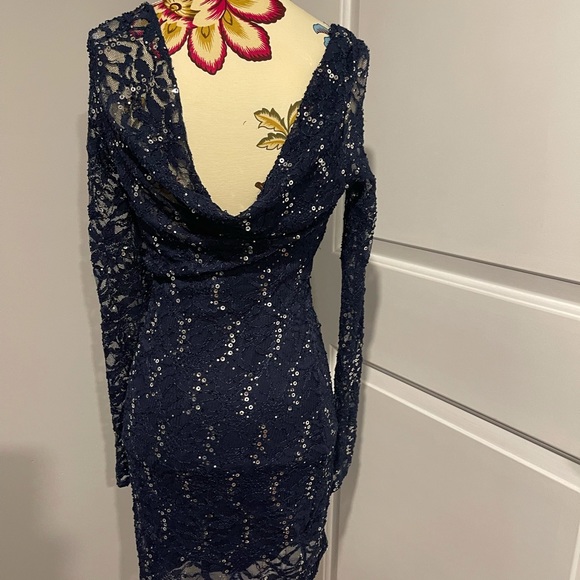 Stunning deep blue dress - Picture 3 of 5